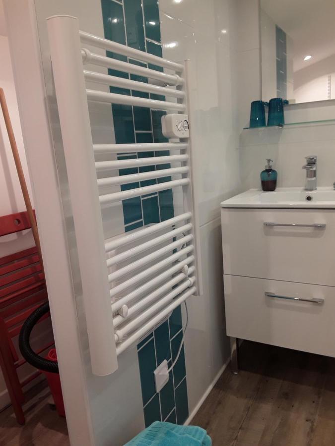 Yofanto Apartment Sénas Екстериор снимка