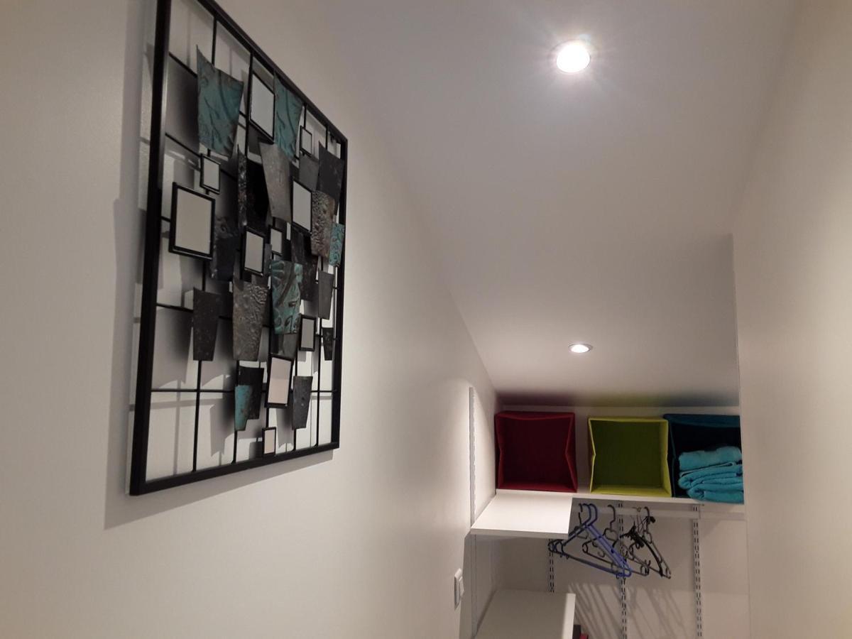 Yofanto Apartment Sénas Екстериор снимка