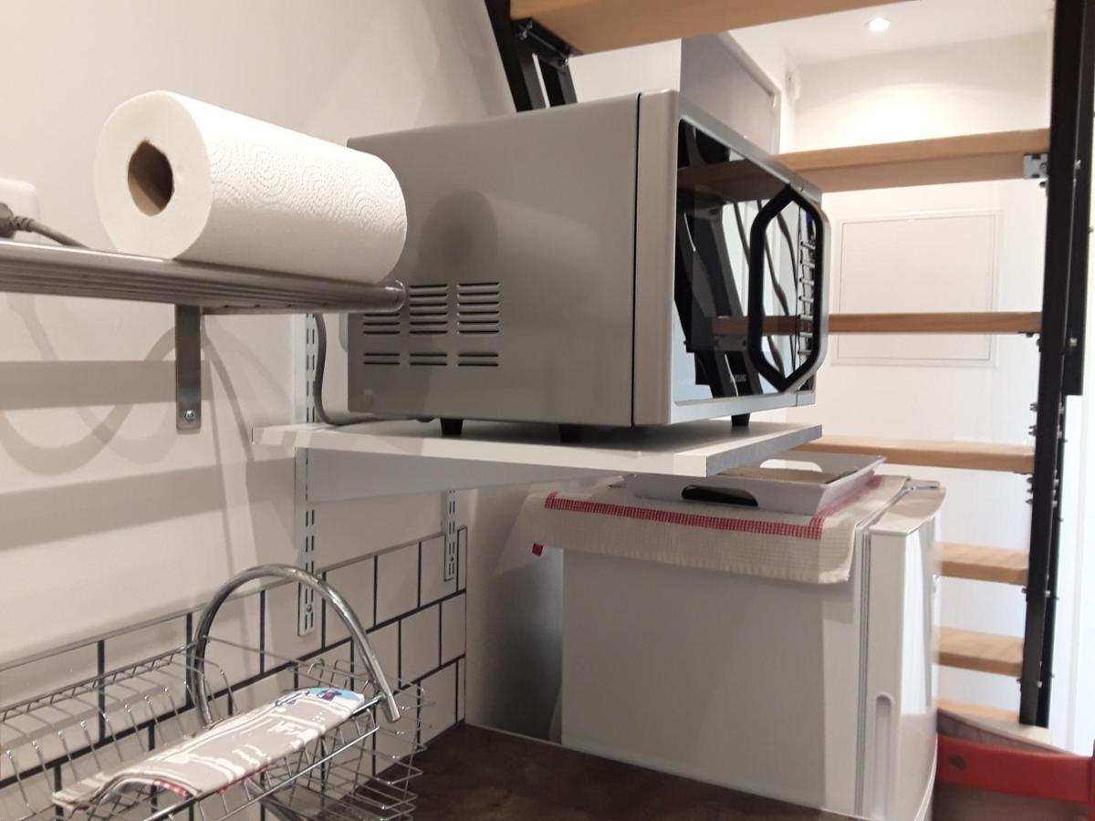 Yofanto Apartment Sénas Екстериор снимка